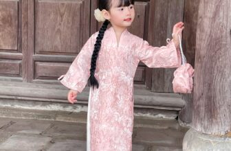 [🆕🇻🇳]  Homi baby house -Homi Baby House là thương hiêu đầm dạ hội , đầm công chúa cho bé tuổi từ 1-10 tuổi 🧑‍🧒❤️️👶⭐️ Xuân mới điểm trang thêm chút má đào, môi nồng xuân sắc, mắt cười như hoa…
𝐸𝑚 𝑐ℎ𝑎̀𝑜 𝑇𝑒̂́𝑡 |  𝐴́𝑜 𝑑𝑎̀𝑖 𝐻𝑎̣ 𝑇ℎ𝑖𝑒̂𝑛
Tặng 𝑻𝒖́𝒊 𝑮𝒂̂́𝒎 𝒏𝒈𝒐̣𝒄 𝒕𝒓𝒂𝒊 cho mỗi set á , shares-0✔️ , likes-227❤️️ , date-2024-12-28 17:00:07🇻🇳🇻🇳🇻🇳📰🆕