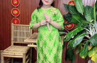 [🆕🇻🇳]  Chuyên sỉ lẻ đồ ồ bà ba bé 🧑‍🧒❤️️👶⭐️ Áo dài tết cho bé khách ơi
Em có size bé từ 10kí _45kí luôn nha
Chất vải gấm mềm đẹp mặc đi chơi tết
, shares-0✔️ , likes-1❤️️ , date-2024-12-27 20:19:16🇻🇳🇻🇳🇻🇳📰🆕