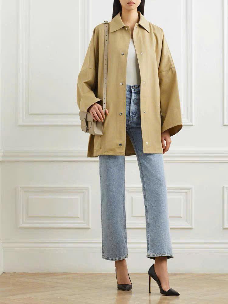[🆕🇻🇳] CLARA – VNXK chi nhánh Hà Nội – https://www.facebook.com/ClaraVNXKAuth 👕 Top1Fashion 👗  Trend coat khaki Toteme
Quả thật là một form dáng cực kỳ thời thượng
Size S M L
====
Chi tiết inbox e nha
SHIP COD TOÀN QUỐC
Link 3 Fanpage của Clara:
, shares-0✔️ , likes-0❤️️ , date-2024-12-29 03:17:00🇻🇳🇻🇳🇻🇳📰🆕
