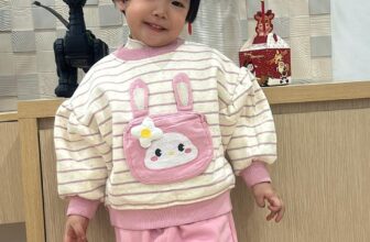 [???]  Bun Kids Shop – Sỉ Lẻ QATE (Thơm Đàm)  ?‍?❤️️?⭐️
Mẫu của nhà Ce ak. Size 73-80-90-100-110 ( 9-18kg)
Mỗi size duy nhất 1b thôi ạ. Lót đẳng cấp luôn nhá
, shares-0✔️ , likes-38❤️️ , date-2024-12-25 00:40:50????????