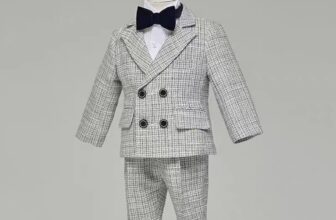 [🆕🇻🇳]  MMKID aims to bring kids the most high fashionable and high quality party design 🧑‍🧒❤️️👶⭐️ Bộ Vest bé trai với chất liệu Tweed mềm mại nhập khẩu cao cấp.Chất liệu : Tweed felting Coth cao cấpSet gồm 4 chi tiết: áo Vest, Quần yếm dài, Sơ mi, n , shares-0✔️ , likes-3❤️️ , date-2024-12-27 21:02:53🇻🇳🇻🇳🇻🇳📰🆕