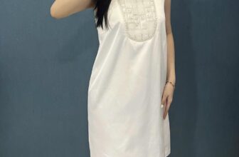 [🆕🇻🇳] ViS Store 👕 Top1Fashion 👗  H0/BS DRESS
☞ Giá: 330kĐầm cộc tay form suông dài 84-86cm theo size.   Thiết kế trẻ trung, may 2 lớp xịn xò, nổi bật với điểm nhấn phối vải và đính hạt đ , shares-0✔️ , likes-2❤️️ , date-2024-12-29 15:00:10🇻🇳🇻🇳🇻🇳📰🆕
