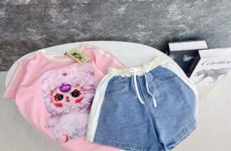 [🆕🇻🇳]  T&T Kids – Thay Ba Mẹ Mang Yêu Thương Đến Các Bé 🧑‍🧒❤️️👶⭐️ Set bộ áo #BabyThree – Quần bò viền thể thao
Màu cưng ngọt quá ạ, rinh ngay cho bé iou các Mon ơi.
Giá siêu iu luôn ạ.
Size: 23 – 50Kg
, shares-0✔️ , likes-0❤️️ , date-2024-12-25 17:53:40🇻🇳🇻🇳🇻🇳📰🆕