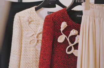 [🆕🇻🇳] H’allure – “If you’re an open book, there’s no allure.” – Alexander McQueen 👕 Top1Fashion 👗  𝐍𝐄𝐖 𝐀𝐑𝐑𝐈𝐕𝐀𝐋 | 𝐉𝐀𝐂𝐊𝐈𝐄 𝐉𝐀𝐂𝐊𝐄𝐓, 𝐋𝐈𝐌𝐀 𝐒𝐊𝐈𝐑𝐓 & 𝐌𝐀𝐓𝐓𝐄𝐎 𝐒𝐊𝐈𝐑𝐓Modern flair meets vintage elegance in the Jackie Jacket.Available XS S M LInbox để được tư v , shares-0✔️ , likes-53❤️️ , date-2024-12-29 04:15:04🇻🇳🇻🇳🇻🇳📰🆕