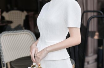 [???] FAIR LADY – Let us make your day  ? Top1Fashion ?  Sarah Set dành cho các nàng yêu thích sự thanh lịch nhẹ nhàng đã stock thêm số lượng ít phục vụ các buổi tiệc cuối năm.Available to ship.
————– , shares-0✔️ , likes-2❤️️ , date-2024-12-29 22:34:24????????