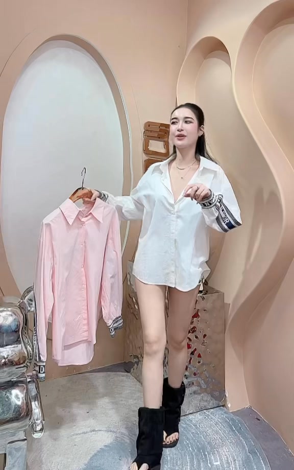 [🆕🇻🇳] Sumo Store – Cửa hàng quần áo nữ 👕 Top1Fashion 👗  Đẹp như này “chạy đâu cho thoát”  __________

  487 Lê Văn Sỹ  F12 quận  3
       z.a.l.o 0916.30.90.30 (book gấp) 
   – 
 , shares-0✔️ , likes-1❤️️ , date-2024-12-31 04:32:21🇻🇳🇻🇳🇻🇳📰🆕