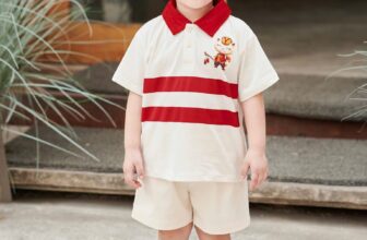 [???] Jun’s House – Chuyên quần áo cho trẻ em  ?‍?❤️️?⭐️  Set đồ polo phối sọc đỏ in mèo cho bé trai diện Tết đây ạ
#dotetchobetrai
#quanaotreem #setchobetrai #quanaobetrai𝓙𝓾𝓷’𝓼 𝓗𝓸𝓾𝓼𝓮
———————– , shares-0✔️ , likes-0❤️️ , date-2024-12-30 17:11:45????????