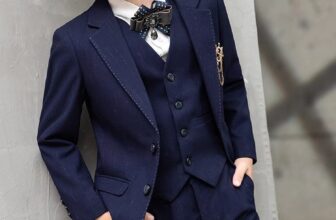 [🆕🇻🇳]  MMKID aims to bring kids the most high fashionable and high quality party design 🧑‍🧒❤️️👶⭐️ Với các tiêu chí cao về chất lượng, bộ vest thiết kế cao cấp cho bé trai với tone màu xanh đen sang trọng mang tới cho bé một diện mạo rất formal và thượng , shares-0✔️ , likes-1❤️️ , date-2024-12-30 22:02:03🇻🇳🇻🇳🇻🇳📰🆕