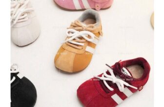 [🆕🇻🇳]  Penguin Bebe – Chuyên order cho bé 🧑‍🧒❤️️👶⭐️ Mẫu giày thể thao kẻ sọc bên em giới thiệu các mom rất nhiều phiên bản rùi. Bên em có 2 kiểu lót lông và lót thường, màu sắc cũng rất đa dạng từ tone basic , shares-0✔️ , likes-0❤️️ , date-2024-12-28 22:44:21🇻🇳🇻🇳🇻🇳📰🆕