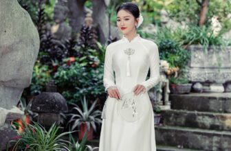 [🆕🇻🇳] La Rosa Bridal – Makeup – wedding dress and more ..! 🤵🏻 Top1Wedding 👰🏻  𝐂𝐚̣̆𝐩 𝐀́𝐨 𝐃𝐚̀𝐢 𝐀̆𝐧 𝐇𝐨̉𝐢 𝐓𝐫𝐚̆́𝐧𝐠 𝐁𝐚̣𝐜𝐡 𝐋𝐢𝐞̂𝐧 𝐇𝐲̉ – Hòa Quyện Giữa Truyền Thống và Sang TrọngTrong những nghi lễ quan trọng như lễ ăn hỏi, áo dài không chỉ , shares-1✔️ , likes-9❤️️ , date-2024-12-27 21:32:48🇻🇳🇻🇳🇻🇳📰🆕