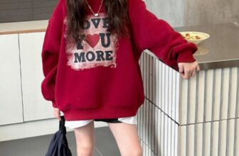 [🆕🇻🇳]  NaNa Chan – Quần áo trẻ em cực đẹp 😎❤️️⭐️ Áo nỉ sweater so hot nhà Na đã restock đến lần thứ 4 cứ về là hết
áo có lót vừa phải các bạn mặc rất thoải mái và xinh xắn nhé   Size 120-170 có sẵnT , shares-0✔️ , likes-0❤️️ , date-2024-12-31 14:40:09🇻🇳🇻🇳🇻🇳📰🆕