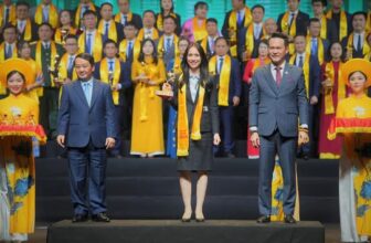 [🆕🇻🇳] PVcomBank – Ngân hàng TMCP Đại Chúng Việt Nam ♥️️📚   PVcomBank được vinh danh TOP 100 Sao Vàng đất Việt 2024
Ngày 24/12/2024, tại Trung tâm Hội nghị Quốc gia (Hà Nội), Ngân hàng TMCP Đại Chúng Việt Nam (PVco , shares-23✔️ , likes-184❤️️ , date-2024-12-26 23:31:07🇻🇳🇻🇳🇻🇳📰🆕