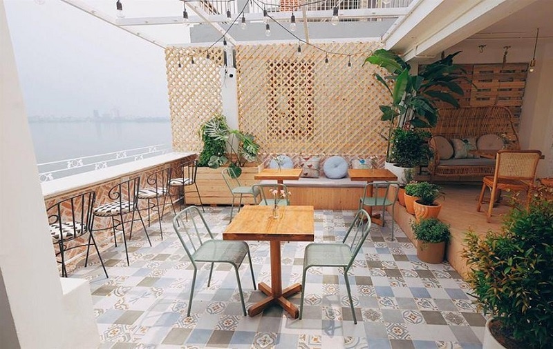 Quán cafe view đẹp ở Hồ Tây. Quán cafe lãng mạn ở Hồ Tây