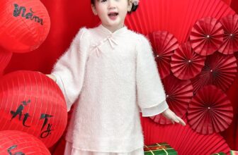 [🆕🇻🇳] P’ti Chou – Thời trang thiết kế dành cho trẻ em 😎❤️️⭐️ 𝑩𝒆́ 𝑻𝒉𝒐̉ 𝒕𝒓𝒐𝒏𝒈 𝒕𝒉𝒊𝒆̂́𝒕 𝒌𝒆̂́ 𝒗𝒂́𝒚 𝑳𝒊𝒏𝒉 𝑳𝒂𝒏
Ngày Tết cận kề, Pti may Linh Lan với số lượng rất ít, size 5 và 7 đã tạm hết, sẽ được bổ sung 1 đợt may nhỏ trư , shares-0✔️ , likes-6❤️️ , date-2025-01-10 06:01:17🇻🇳🇻🇳🇻🇳📰🆕