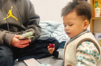 [🆕🇻🇳] Tuệ Linh (Lyn C Shop) – Đào tạo tài năng nhí – Bầu Show sự kiện 😎❤️️⭐️ Top1Kids 😎❤️️⭐️ Chuyên mục cháu đi xin tiền cho mẹ cháu tiêu tết Thế mà dk 2 củ đừng đùa
nhà tài trợ kim cương thích nghe nịnh nên cháu nó cứ t… , shares-0✔️ , likes-41❤️️ , date-2025-01-27 03:12:19🇻🇳🇻🇳🇻🇳📰🆕