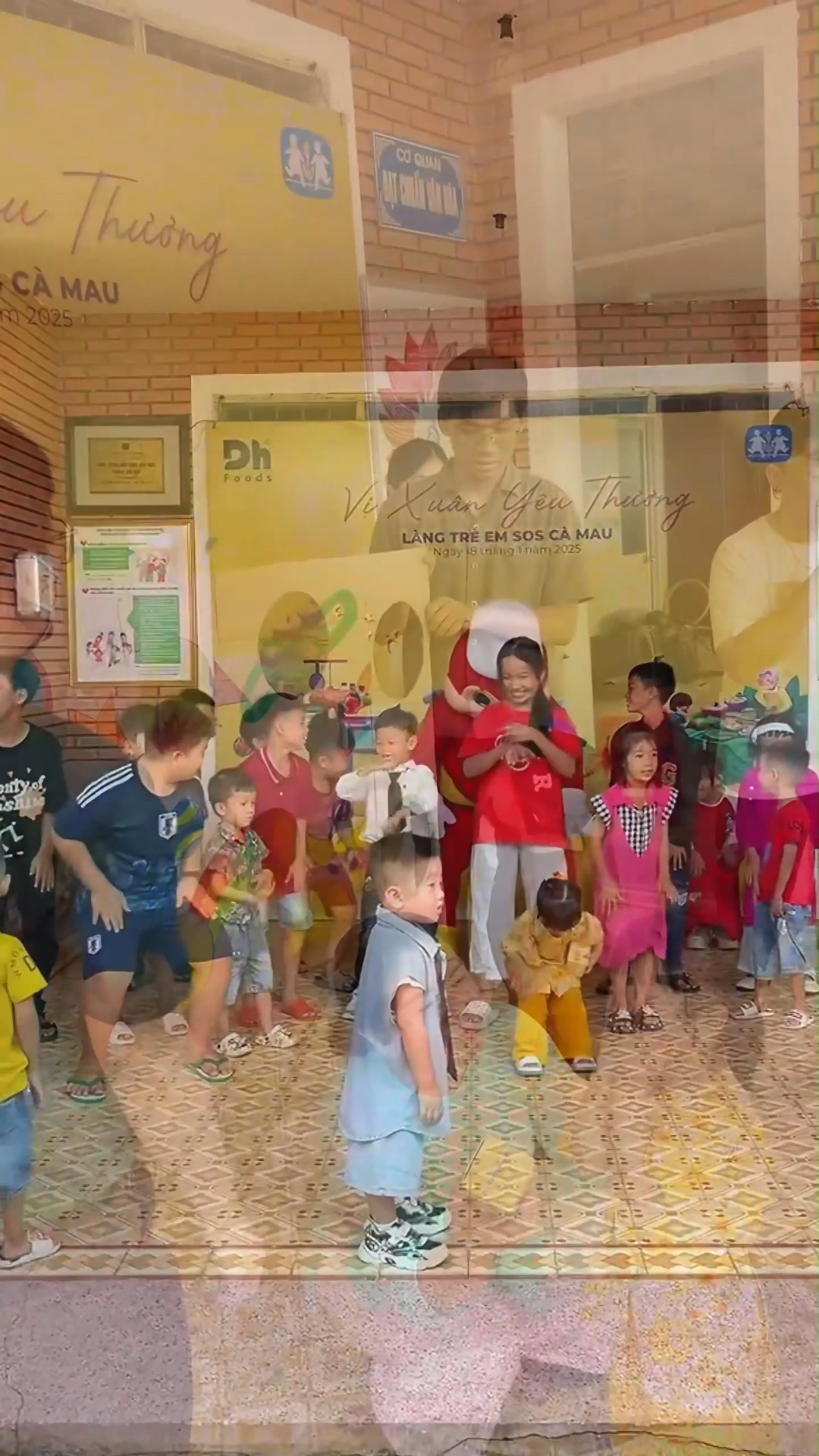 [🆕🇻🇳] Dh Foods – ❤ GIA VỊ TỰ NHIÊN – HÀNH TRÌNH ĐI KHẮP VIỆT NAM VÀ VƯƠN RA THẾ GIỚI ❤ 🍔 Top1Food 🍜  DH FOODS LẦN THỨ 4 GẮN KẾT YÊU THƯƠNG, GHÉ THĂM LÀNG TRẺ EM SOS CÀ MAU 
 , shares-0✔️ , likes-21❤️️ , date-2025-01-28 03:01:14🇻🇳🇻🇳🇻🇳📰🆕