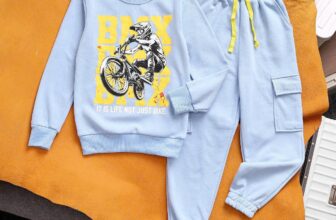 [🆕🇻🇳] Shop Bin&Bon Made in Việt Nam, Cambodia 😎❤️️⭐️  SALE #68kkkkkkkk
Bộ da cá bé trai size 2/4T , fom từ 13kg- 16kg mặc thoải mái.
Chất da cá mịn đẹp, bo đăt dệt co giãn thoải mái, hình in không bong tró , shares-0✔️ , likes-0❤️️ , date-2025-01-23 17:58:09🇻🇳🇻🇳🇻🇳📰🆕