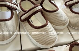 [🆕🇻🇳] JiMin Store – For Baby – Mua sắm & bán lẻ 🧑‍🧒❤️️👶⭐️  HOÀN THIỆN BỘ OUTFIT CỦA CON YÊU ĐỂ CÙNG ĐÓN XUÂN SANG
Giày, sandal Hàn Quốc luôn được ưa chuộng vì mẫu mã xinh mà chất lượng cũng bền, êm chân bé ạ – Po , shares-0✔️ , likes-3❤️️ , date-2024-12-17 17:37:52🇻🇳🇻🇳🇻🇳📰🆕