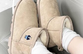 [???] Ha Le Nguyen – Authentic ? Top1Fashion ?  Tada boot gấu xinh off sâu có sẵn cả nhà ơi
2 màu : be / ghi
Size :
230 ( chân 35/36 )
240 ( chân 37/38 )
250 ( chân 39/40 )
Có sẵn giá #880k  rá ngo , shares-0✔️ , likes-3❤️️ , date-2024-12-26 20:17:36????????