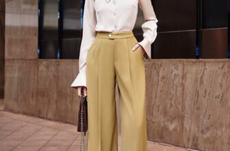 [🆕🇻🇳] VIVIKA ra đời năm 2021 bởi Founder cùng đội ngũ thiết kế trẻ năng động với triết lý: SHINE YOUR WAY 👕 Top1Fashion 👗  Diện 𝙆𝙚𝙡𝙡𝙮 𝙏𝙤𝙥 với gam màu kem tinh tế và chất liệu lụa queen mềm mại, phối cùng 𝙉𝙤𝙢𝙞 𝙋𝙖𝙣𝙩𝙨 sang trọng hứa hẹn sẽ giúp nàng tự tin và cuốn hút mọi ánh nhìn , shares-1✔️ , likes-11❤️️ , date-2025-01-03 18:02:24🇻🇳🇻🇳🇻🇳📰🆕