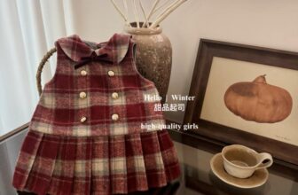 [🆕🇻🇳] Sukem House – Đồ trẻ em cao cấp – Chuyên sỉ, lẻ đồ trẻ em cao cấp 🧑‍🧒❤️️👶⭐️ Váy dạ kẻ siêu mềm lót nhung cực ấm, màu kẻ đỏ tây lắm các mẹ ạ, có áo len trắng mặc bên trong nữa nha!
Sẵn sz 80-130
______________________
Contact Us:
, shares-0✔️ , likes-5❤️️ , date-2024-12-30 17:50:05🇻🇳🇻🇳🇻🇳📰🆕