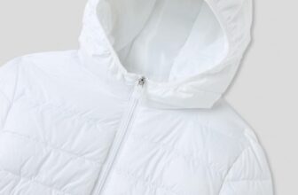 [🆕🇻🇳] The Cyan Pearl VNXK 👕 Top1Fashion 👗  Hãng đặt tên là 100g jacket là các chị biết em ý nhẹ thế nào rồi đó, form gọn gàng cực xinh luông ạ
, shares-0✔️ , likes-3❤️️ , date-2024-12-31 17:12:19🇻🇳🇻🇳🇻🇳📰🆕