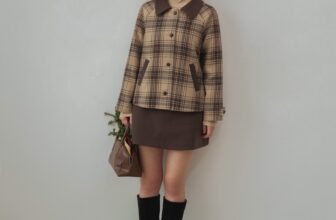 [🆕🇻🇳] 𝐋𝐀 𝐒𝐓𝐔𝐃𝐈𝐎𝐒 👕 Top1Fashion 👗   𝐖𝐡𝐢𝐭𝐧𝐞𝐲 𝐣𝐚𝐜𝐤𝐞𝐭 𝐱 𝐄𝐫𝐢𝐧 𝐬𝐤𝐢𝐫𝐭𝐖𝐡𝐢𝐭𝐧𝐞𝐲 𝐣𝐚𝐜𝐤𝐞𝐭: Áo khoác dạ wool kẻ phối nâu dáng ngắn
– Chất liệu: Chất liệu dạ ép pha wool lông cừu
– Thiết kế: Áo khoác t , shares-0✔️ , likes-2❤️️ , date-2025-01-02 22:00:09🇻🇳🇻🇳🇻🇳📰🆕