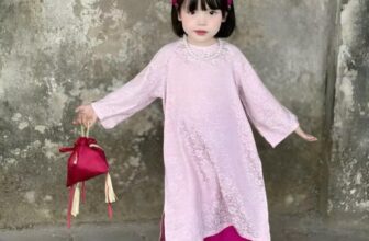 [🆕🇻🇳]  Moana Fashion – Quần áo trẻ em 🧑‍🧒❤️️👶⭐️  TỔNG HỢP BST ÁO DÀI CHO BÉ – TẾT ẤT TỴ 2025Xỉu up xỉu down với các mẫu dài năm nay Shop  rất tâm đắc về chất liệu, màu sắc và kiểu da , shares-0✔️ , likes-7❤️️ , date-2025-01-02 14:00:47🇻🇳🇻🇳🇻🇳📰🆕