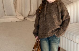 [🆕🇻🇳]  Tiệm Nhà Bơ – Tiệm chuyên đồ trẻ em Quảng Châu, mang style Hàn Quốc năng động cho bé 🧑‍🧒❤️️👶⭐️ 𝗛𝗮̀𝗻𝗴 𝗖𝗼́ 𝗦𝗮̆̃𝗻 len nâu xinhSz90-160Các mẫu sẵn đang về dần ạ, fullsize nhé
Ib e tư vấn size ạ
, shares-0✔️ , likes-7❤️️ , date-2024-12-30 18:03:55🇻🇳🇻🇳🇻🇳📰🆕