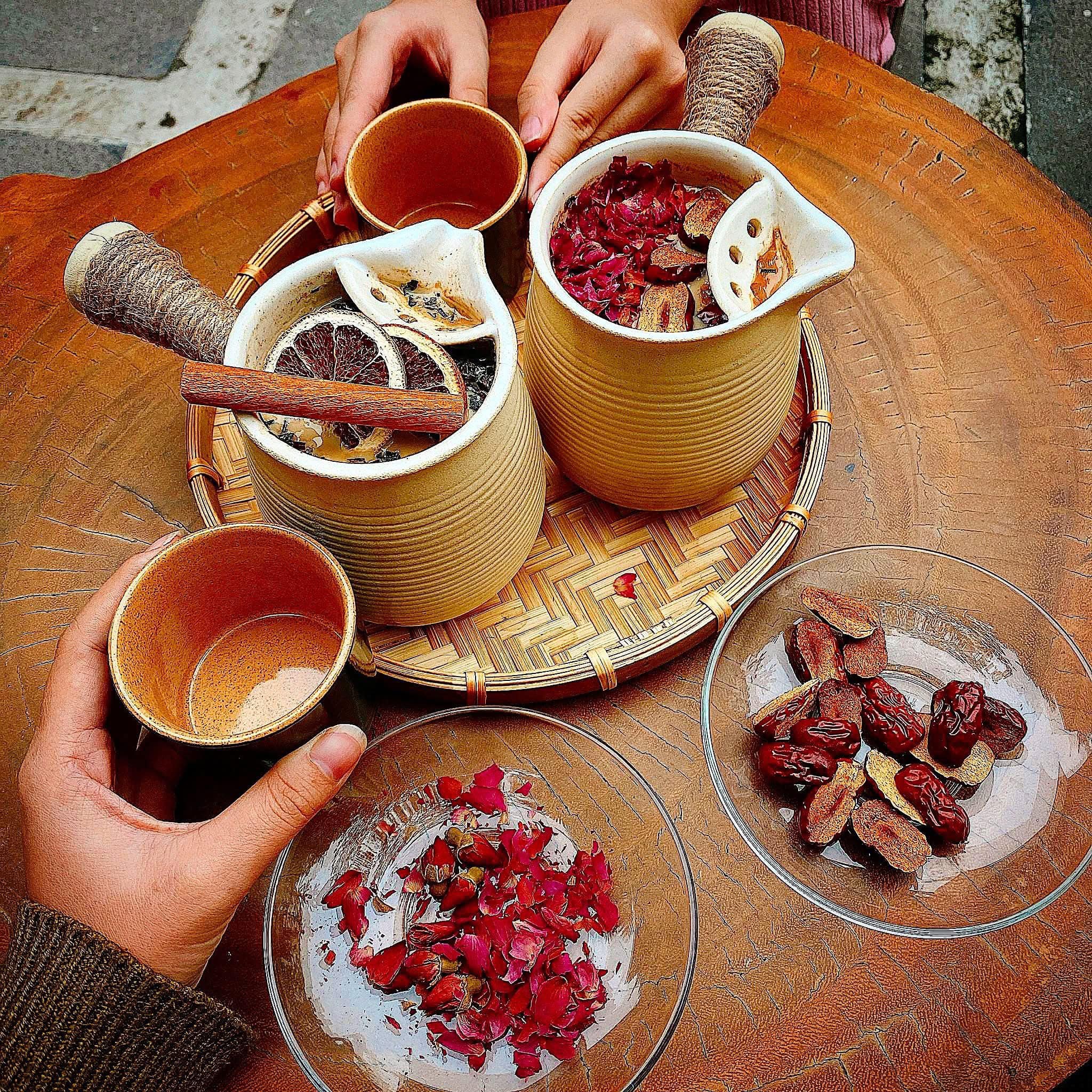 [☕️🇻🇳] Garden Coffee – Tea Thanh Sơn 🥤 Top1Coffee ☕️  Không hẹn mà vẫn cứ lên Garden Coffee & Tea Thanh Sơn lại về nguyên liệu trà sữa nướng Vân Nam để phục vụ mọi người ạSẽ  , shares-3✔️ , likes-16❤️️ , date-2025-01-01 00:57:45🇻🇳🇻🇳🇻🇳📰🆕