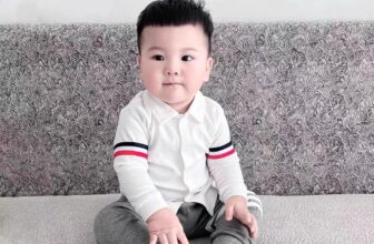 [🆕🇻🇳] Bob Kids -Clother for chilren 🧑‍🧒❤️️👶⭐️ Tết tết tết đến rồiiii
Sắm cho công tử của ba mẹ những outfit xinh yêu nhất nào
Ship COD toàn quốc
, shares-0✔️ , likes-1❤️️ , date-2025-01-01 03:12:26🇻🇳🇻🇳🇻🇳📰🆕