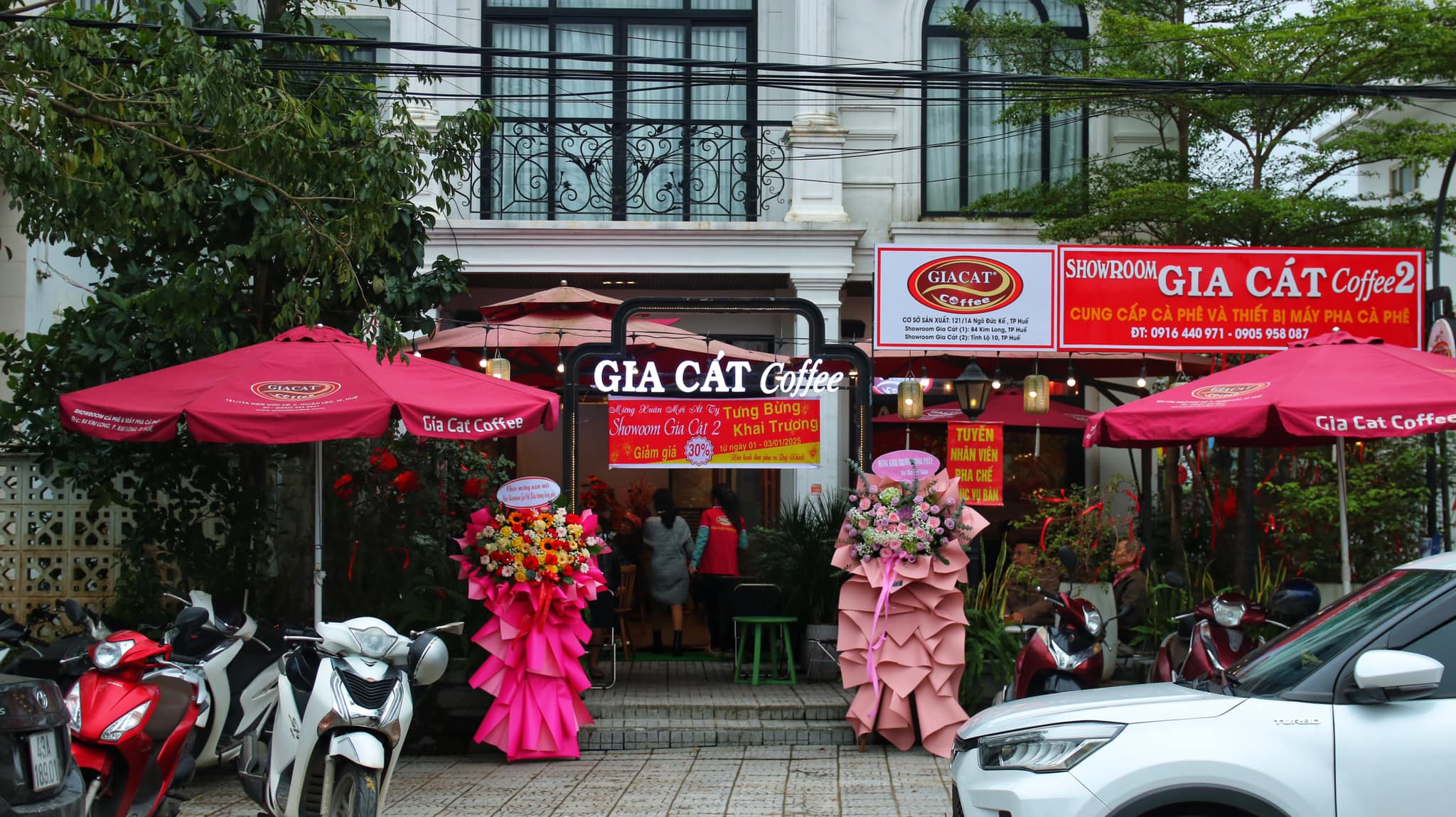[☕️🇻🇳] Gia Cát Coffee – Cung cấp cây cảnh, nhận sét up cây cảnh cho quán cafe 🥤 Top1Coffee ☕️ Chúc mừng năm mới 2025
Tưng bừng khai trương
GIA CÁT COFFEE CS2
————————————
KHAI TRƯƠNG! Cơ sở mới – Triển vọng mới!
Đừng bỏ lỡ , shares-0✔️ , likes-5❤️️ , date-2025-01-02 22:51:42🇻🇳🇻🇳🇻🇳📰🆕