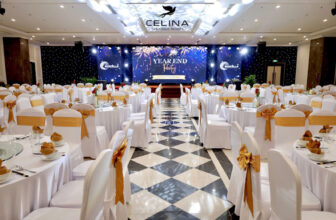 [🏝️🇻🇳] Celina Peninsula Resort Quang Binh  🏝️ Top1Resort 🏖️ Không gian tiệc Year-end đẳng cấp tại Celina Resort, kết hợp tone trang trí trắng-vàng sang trọng và sân khấu nổi bật.
Cảm ơn Borcelle Việt Nam đã chọn Cel… , shares-0✔️ , likes-3❤️️ , date-2025-01-03 23:27:15🇻🇳🇻🇳🇻🇳📰🆕