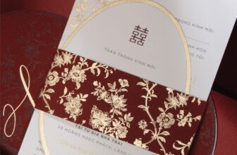 [🆕🇻🇳] Thiệp cưới Flowee – ước mơ về những tấm thiệp nhỏ xinh, tinh tế, được chăm chút từng chi tiết 🎨 Top1Designs ✨  Hành trình làm mới những gì đã cũ.
Xu hướng là điều sẽ biến mất. Bởi lẽ đó, Flowee vẫn luôn kiếm tìm nét riêng trong sắc đỏ vốn dĩ đã quá gắn bó với đám cư , shares-1✔️ , likes-7❤️️ , date-2025-01-03 17:50:05🇻🇳🇻🇳🇻🇳📰🆕