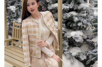 [🆕🇻🇳] Trúc Quỳnh Nguyễn – Hàng thiết kế 👕 Top1Fashion 👗  𝐏𝐈𝐍𝐊 𝐇𝐀𝐙𝐄A dress that feels like a dream—Prima’s soft pink hue pairs with delicate drapes to create a silhouette of pure sophistication.#TrucQuynhNguye , shares-0✔️ , likes-9❤️️ , date-2024-12-30 17:22:06🇻🇳🇻🇳🇻🇳📰🆕