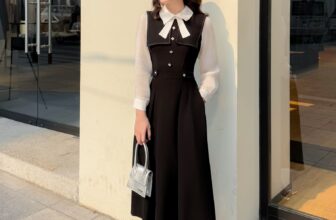 [🆕🇻🇳] YAME – For the love of black & white 👕 Top1Fashion 👗  𝐍𝐄𝐖 𝐄𝐃𝐈𝐓𝐈𝐎𝐍Donia với tà váy xòe tay dài có cổ tựa như một bản giao hưởng thanh lịch dành riêng cho những quý cô yêu thích vẻ đẹp sang trọng và thời thượn , shares-0✔️ , likes-2❤️️ , date-2025-01-03 19:00:02🇻🇳🇻🇳🇻🇳📰🆕