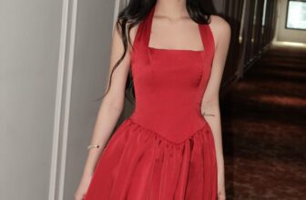 [🆕🇻🇳] Ceci Cela – Born to give you a dose of Feminine 👕 Top1Fashion 👗  Items xinh yêu dành cho mùa những bữa tiệc lên ngôi của nàng gọi tên 𝓠𝓾𝓲𝓷𝓷𝓮 𝓓𝓻𝓮𝓼𝓼 – với thiết kế cổ yếm thắt nơ và hở lưng cùng màu đỏ bắt mắt, là lựa chọn , shares-0✔️ , likes-3❤️️ , date-2025-01-04 03:01:48🇻🇳🇻🇳🇻🇳📰🆕