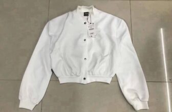 [🆕🇻🇳] Băngshop Xuất Khẩu- 14E Hàng Chuối 👕 Top1Fashion 👗  Áo khoác bomber nhà Zara
Nhõn 3c sz M tầm 53-60kg! Hàg dư xịn đét, ce nhanh tay mua ngay nhé!Màu trắng vừa trẻ vừa chất mà hàg nhà Zara thì miễn bàn, luô , shares-11✔️ , likes-3❤️️ , date-2024-12-31 20:30:05🇻🇳🇻🇳🇻🇳📰🆕