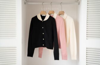 [🆕🇻🇳] 𝐋𝐀 𝐒𝐓𝐔𝐃𝐈𝐎𝐒 👕 Top1Fashion 👗   LUCIE TOP – SỰ KẾT HỢP HOÀN HẢO GIỮA CỔ ĐIỂN VÀ HIỆN ĐẠILucie Top – Áo cardigan len mix wool lông cừu cổ sen, là biểu tượng của vẻ đẹp nhẹ nhàng và than , shares-0✔️ , likes-5❤️️ , date-2025-01-04 17:00:03🇻🇳🇻🇳🇻🇳📰🆕