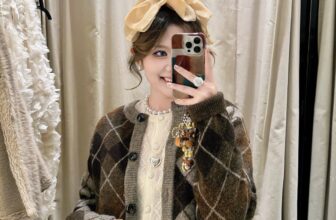 [???] V.I.C – XUẤT KHẨU – Hàng xuất khẩu có sẵn ? Top1Fashion ?  ARGYLE KNIT CARDIGANCardigan len trám màu nâu cực tây, thiết kế basic nhưng vô cùng tinh tế với, tạo dáng vừa thanh lịch vừa quyến rũ. Chất len mềm mịn,  , shares-0✔️ , likes-49❤️️ , date-2025-01-05 17:40:03????????