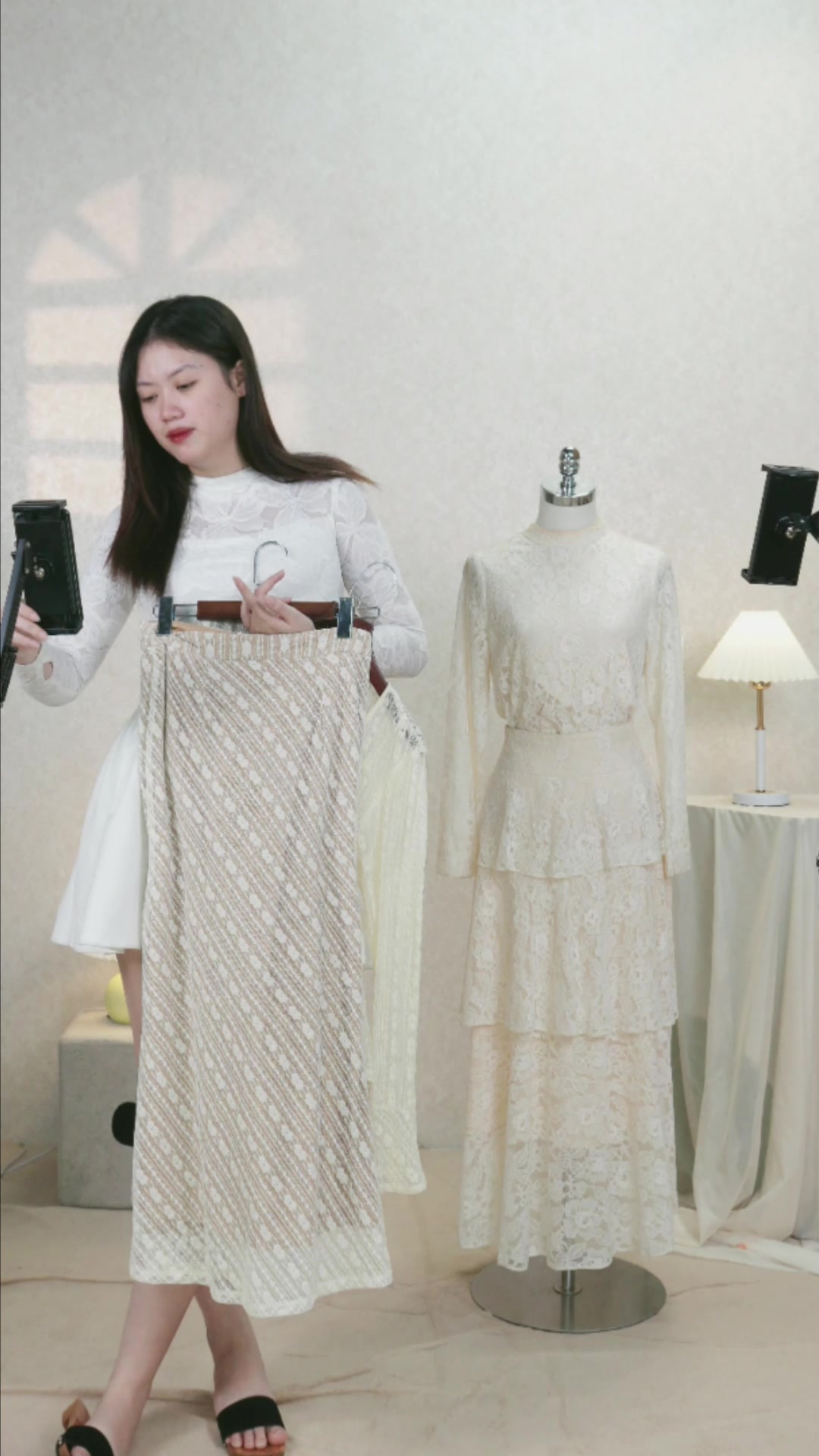 [???] LeeGi Design  ? Top1Fashion ?  Giá tốt chỉ có trên live
, shares-0✔️ , likes-0❤️️ , date-2025-01-02 19:20:38????????