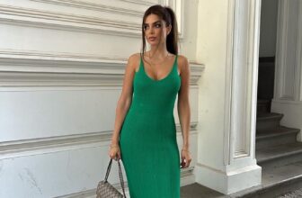 [???] V.I.C – XUẤT KHẨU – Hàng xuất khẩu có sẵn ? Top1Fashion ?  GREEN KNIT DRESSMột thiết kế váy len 2 dây màu xanh lá tôn body cực cháy.—
Hàng xuất khẩu có sẵn.
—
CONTACT V.I.C:
Zalo:
Hotline đặt hàng: 0899. , shares-0✔️ , likes-0❤️️ , date-2025-01-07 17:20:02????????