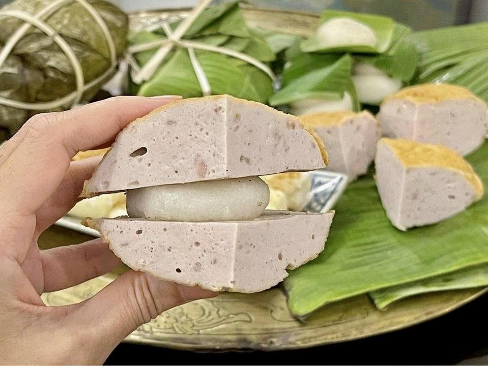 [🆕🇻🇳] BẾP – LÊ GIA – Chuyên các sản phẩm nguyên chất về ong mật 🍔 Top1Food  🍜  Happy New Year 2025 
      Bếp nhận orrder giò chả Thứ 6 (03/01) 
 Bếp có hũ muối tiêu 200gr: 40k/1 hũ.
 Bếp phục vụ giò chả, bánh dày đều đặn mỗi thứ 3 v , shares-1✔️ , likes-158❤️️ , date-2025-01-02 01:20:09🇻🇳🇻🇳🇻🇳📰🆕