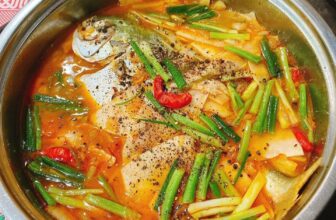 [🆕🇻🇳] CÀ MÈN – Đặc sản quê hương Quảng Trị 🍔 Top1Food 🍜 Mèn không có chi ngoài 1 tấm lòng hiếu khách và thiệt nhiều món ăn ngon để anh chị thưởng thức.Chiều ni Mèn có:
– Cá chim trắng um chua
– Bánh ướt gà kho , shares-0✔️ , likes-6❤️️ , date-2025-01-16 22:00:48🇻🇳🇻🇳🇻🇳📰🆕