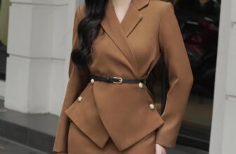 [🆕🇻🇳] 2Fleurs – You can have anything you want if you dress for it 👕 Top1Fashion 👗  𝐌𝐨𝐥𝐥𝐲 𝐬𝐞𝐭 là thiết kế với gam màu nâu tây mới mẻ nhưng cũng không kém phần sang trọng. Vạt chéo cách điệu chính là điểm nhấn để cả outfit nổi bật và tạo đư , shares-0✔️ , likes-8❤️️ , date-2025-01-05 16:00:12🇻🇳🇻🇳🇻🇳📰🆕