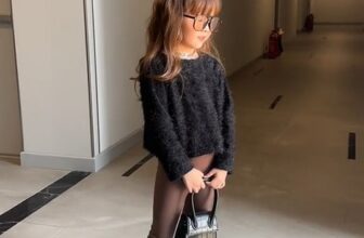 [🆕🇻🇳]  ToTo Kids – Chuyên Cung Cấp Sỉ Lẻ Thời Trang Trẻ Em Đa Dạng Mẫu Mã Kiểu Dáng,Hottrend 🧑‍🧒❤️️👶⭐️  Xuân sắp về, tết cận kề
Mẫu mới lên kệ, bé thích mê
Chất vải  mềm mịn, thấm hút mồ hôi tốt, thích hợp cho da nhạy cảm của bé.Bảng size 8-28 kg
, shares-0✔️ , likes-1❤️️ , date-2025-01-05 13:46:05🇻🇳🇻🇳🇻🇳📰🆕