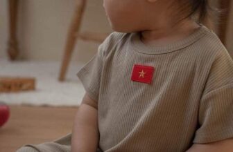 [🆕🇻🇳] NanaKids – Thời trang trẻ em Hàn Quốc 🧑‍🧒❤️️👶⭐️  Hãng ngừng sản xuất rồi  Nhưng chúng mình đã nhập dư phục vụ các conPEEKABOO x VIỆT NAMForm rộng mẹ lấy chuẩn sizeSuit: 6m(6-8kg), 12m(8-10kg), 18 , shares-0✔️ , likes-1❤️️ , date-2025-01-05 23:00:06🇻🇳🇻🇳🇻🇳📰🆕