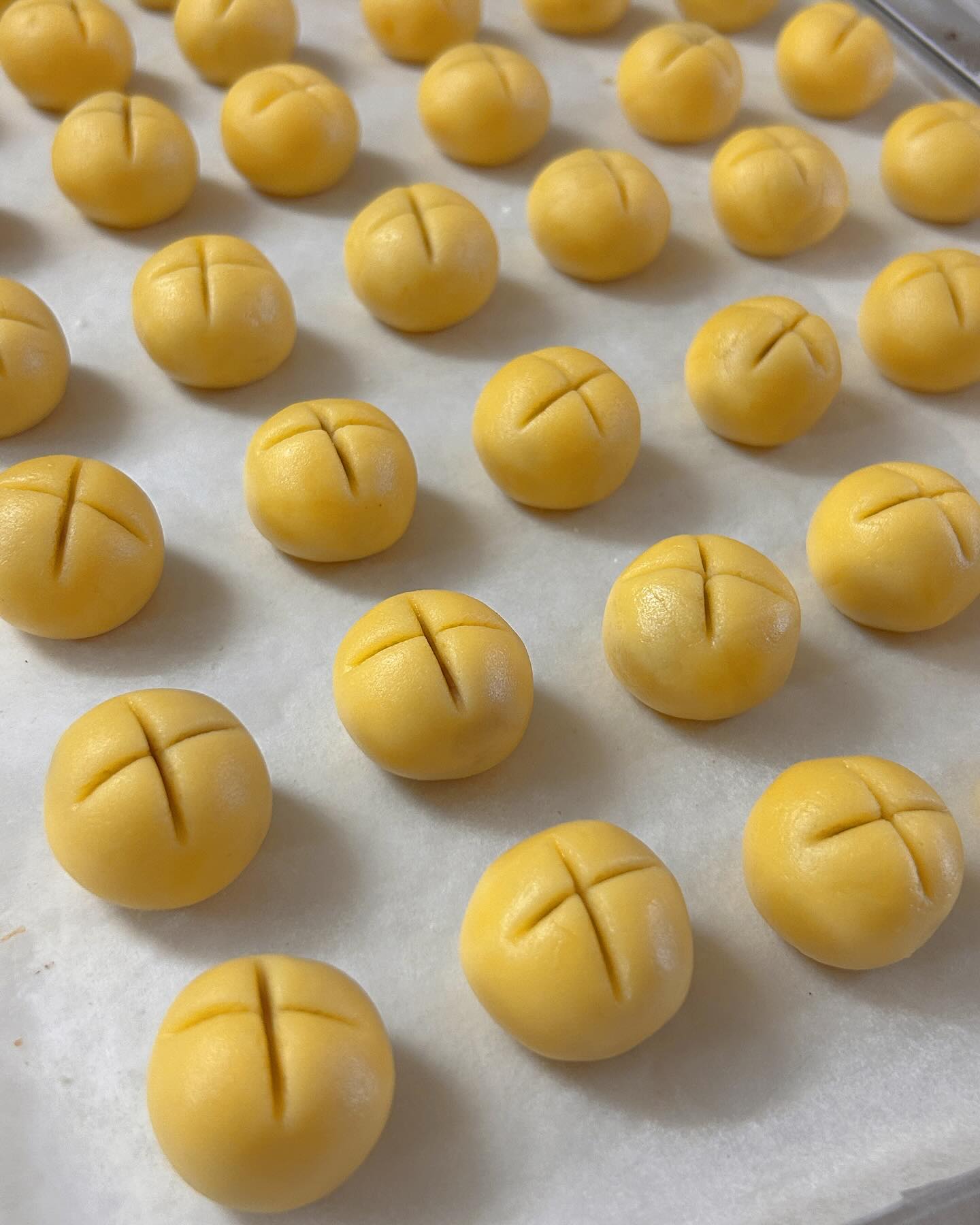 [🆕🇻🇳] Syn Bakery – Cửa hàng bánh nướng nhỏ 🍔 Top1Food  🍜 Bánh dứa mini chua ngọt nhân nhiều hơn vỏ. Tại tui thích zị ăn nó đã…. xin mời mọi người order. Cần tư vấn nhắn tiệm nhaaaaaa
 , shares-0✔️ , likes-0❤️️ , date-2025-01-08 18:24:31🇻🇳🇻🇳🇻🇳📰🆕