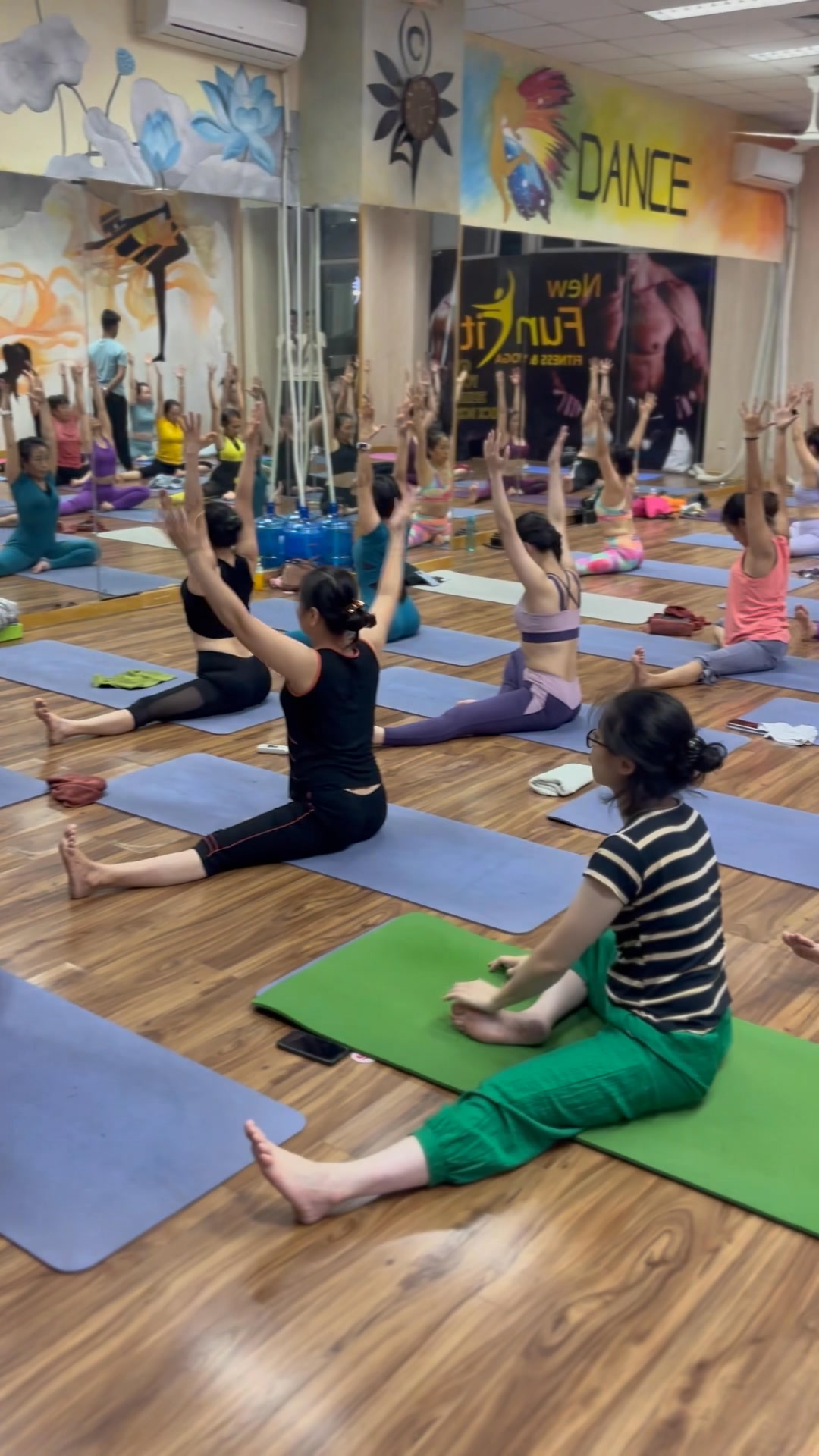 [🆕🇻🇳] FunFit Fitness & Yoga Center 🧘 Top1Yoga 🤸🏻‍♀️  , shares-0✔️ , likes-2❤️️ , date-2025-01-07 04:25:46🇻🇳🇻🇳🇻🇳📰🆕