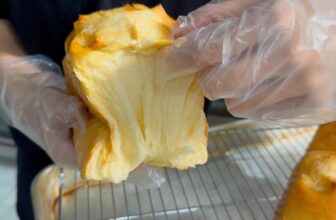 [🆕🇻🇳] Jasmine-tiệm bánh nhỏ xinh chuyên bánh mì, bánh kem Whipping chất lượng cao 🍔 Top1Food  🍜 SĂNDWICH BƠ SỮA siêu mềm thơm bơNhìn clip cả nhà có cảm nhận được thớ bánh mỏng, mềm ẩm hônggg, lại còn ngậy bơ thơm thật thơm. Xé miếng bánh ăn không cũ , shares-0✔️ , likes-1❤️️ , date-2025-01-07 02:47:56🇻🇳🇻🇳🇻🇳📰🆕